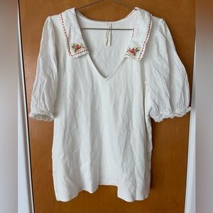By anthropologie embroidered puff sleeve top in size xl